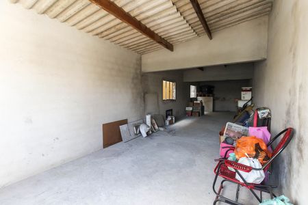 Casa para alugar com 180m², 2 quartos e 2 vagasSalão 