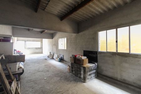 Casa para alugar com 180m², 2 quartos e 2 vagasSalão 