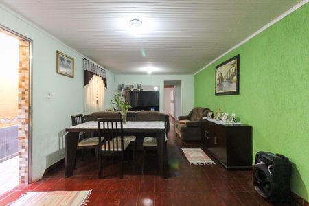 Sala de casa para alugar com 3 quartos, 180m² em Jardim das Oliveiras, São Paulo