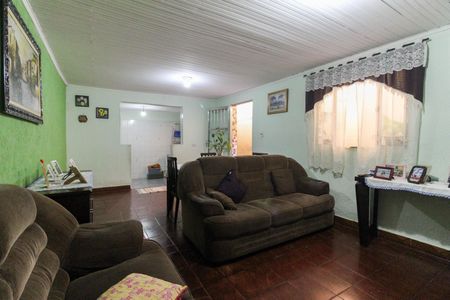 Casa para alugar com 180m², 2 quartos e 2 vagasSala