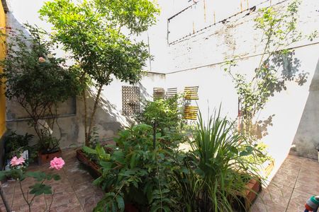 Casa para alugar com 180m², 2 quartos e 2 vagasJardim - Quintal