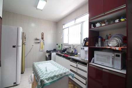 Casa de condomínio para alugar com 240m², 4 quartos e 3 vagasCozinha