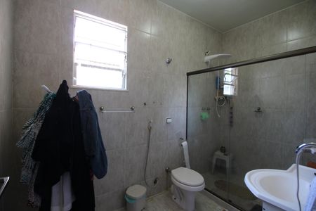 Casa de condomínio para alugar com 240m², 4 quartos e 3 vagasQuarto 3 - Suíte