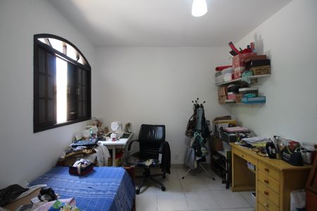 Casa de condomínio para alugar com 240m², 4 quartos e 3 vagasQuarto 1