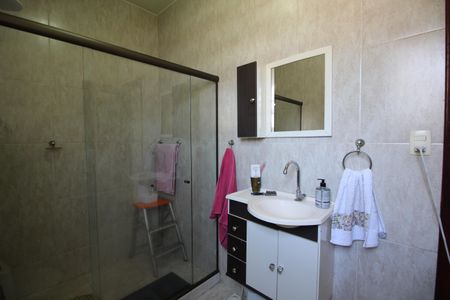 Casa de condomínio para alugar com 240m², 4 quartos e 3 vagasQuarto 3 - Suíte