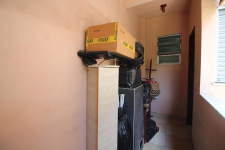 Casa de condomínio para alugar com 240m², 4 quartos e 3 vagasQuarto 4 - Varanda