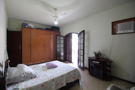 Casa de condomínio para alugar com 240m², 4 quartos e 3 vagasQuarto 3