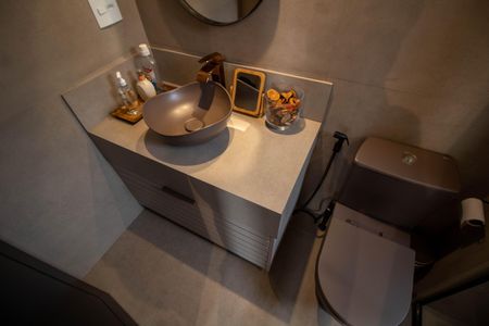 Apartamento à venda com 208m², 4 quartos e 4 vagas Apartamento à venda com 208m², 4 quartos e 4 vagasBANHEIRO DA SUITE 2