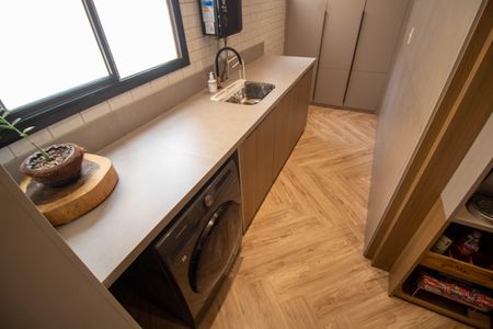 Apartamento à venda com 208m², 4 quartos e 4 vagas Apartamento à venda com 208m², 4 quartos e 4 vagasÁREA DE SERVIÇO