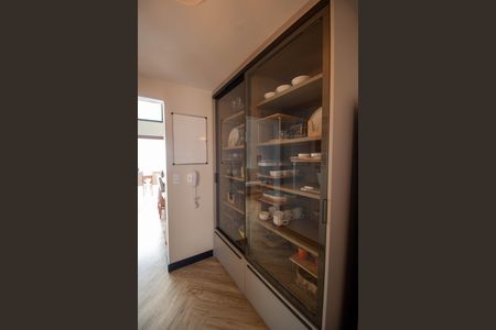 Apartamento à venda com 208m², 4 quartos e 4 vagas Apartamento à venda com 208m², 4 quartos e 4 vagasCOZINHA