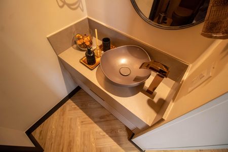 Apartamento à venda com 208m², 4 quartos e 4 vagas Apartamento à venda com 208m², 4 quartos e 4 vagasLAVABO