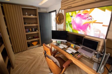 Apartamento à venda com 208m², 4 quartos e 4 vagas Apartamento à venda com 208m², 4 quartos e 4 vagasESCRITÓRIO COBERTURA