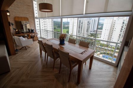 Apartamento à venda com 208m², 4 quartos e 4 vagas Apartamento à venda com 208m², 4 quartos e 4 vagasVARANDA GOURMET
