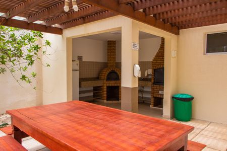 Apartamento à venda com 208m², 4 quartos e 4 vagas Apartamento à venda com 208m², 4 quartos e 4 vagasÁREA COMUM - CHURRASQUEIRA