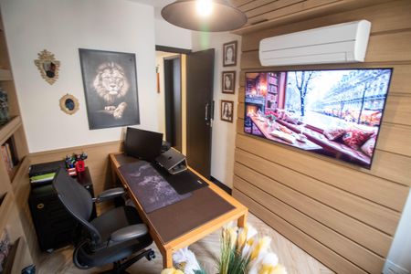 Apartamento à venda com 208m², 4 quartos e 4 vagas Apartamento à venda com 208m², 4 quartos e 4 vagasESCRITÓRIO 2 TÉRREO