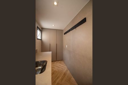 Apartamento à venda com 208m², 4 quartos e 4 vagas Apartamento à venda com 208m², 4 quartos e 4 vagasÁREA DE SERVIÇO