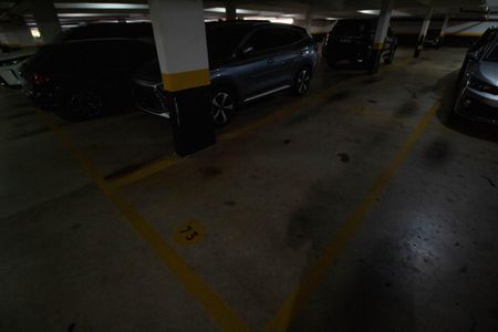 Apartamento à venda com 208m², 4 quartos e 4 vagas Apartamento à venda com 208m², 4 quartos e 4 vagasGARAGEM 1 e 2