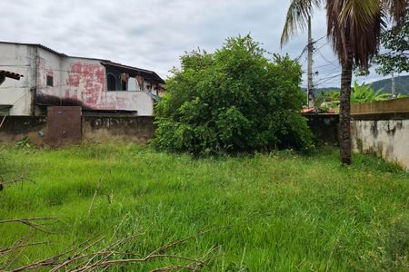 Casa à venda com 239m², 4 quartos e 2 vagasQuintal