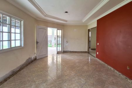 Sala de casa para alugar com 4 quartos, 239m² em Serra Grande, Niterói