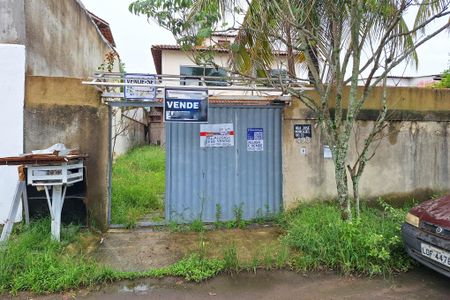 Casa à venda com 239m², 4 quartos e 2 vagasFachada