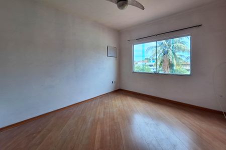 Casa à venda com 239m², 4 quartos e 2 vagasQuarto 3