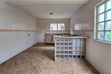 Casa à venda com 239m², 4 quartos e 2 vagasCozinha