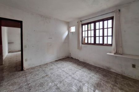 Casa à venda com 239m², 4 quartos e 2 vagasAnexo