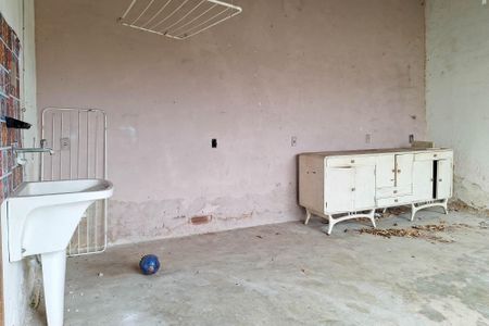 Casa à venda com 239m², 4 quartos e 2 vagasÁrea de Serviço