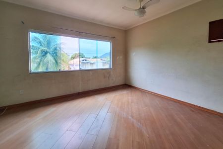 Casa à venda com 239m², 4 quartos e 2 vagasQuarto 4