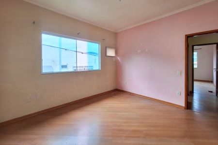 Casa à venda com 239m², 4 quartos e 2 vagasQuarto 2