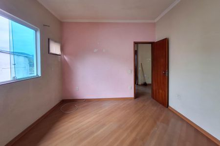 Casa à venda com 239m², 4 quartos e 2 vagasQuarto 2