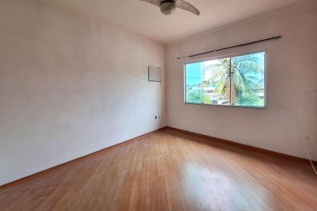 Casa à venda com 239m², 4 quartos e 2 vagasQuarto 3