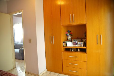 Apartamento para alugar com 56m², 2 quartos e 1 vagaQuarto 2 