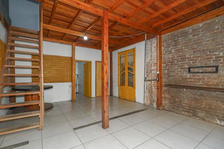 Sala de casa para alugar com 1 quarto, 80m² em São Geraldo, Porto Alegre