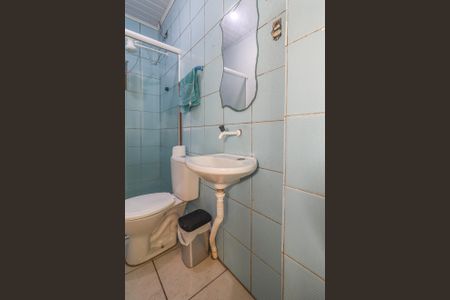 Banheiro de casa para alugar com 1 quarto, 80m² em São Geraldo, Porto Alegre