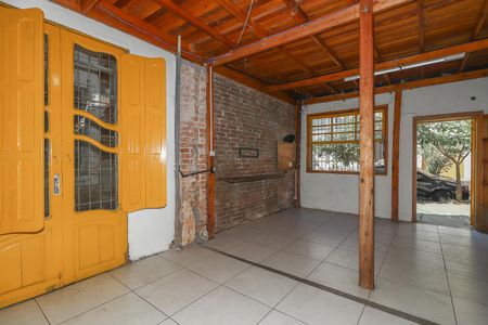 Sala de casa para alugar com 1 quarto, 80m² em São Geraldo, Porto Alegre