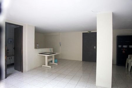 Apartamento para alugar com 148m², 3 quartos e 1 vagaÁrea Comum - Salão de Festas
