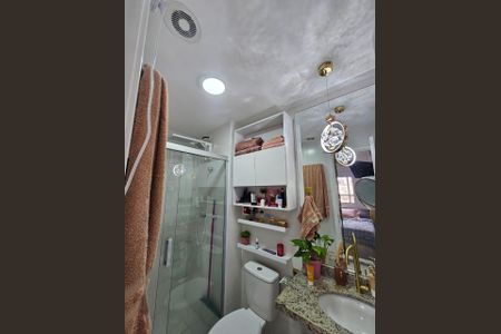 Banheiro de apartamento à venda com 1 quarto, 29m² em Santa Ifigênia, São Paulo