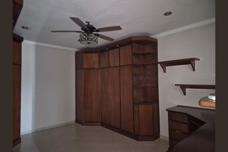 Casa de condomínio à venda com 119m², 4 quartos e 1 vagaQuarto 