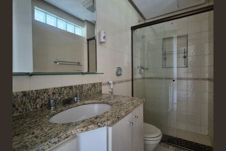 Casa de condomínio à venda com 119m², 4 quartos e 1 vagaBanheiro 