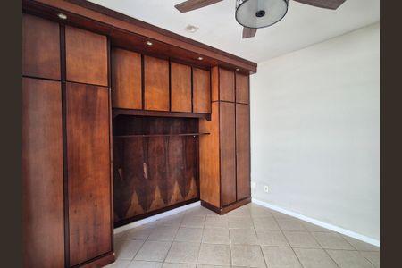 Casa de condomínio à venda com 119m², 4 quartos e 1 vagaSuíte 2