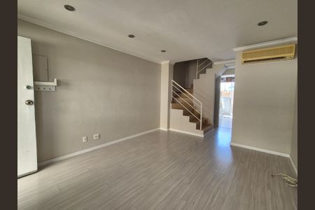 Sala  de casa de condomínio à venda com 4 quartos, 119m² em Vargem Pequena, Rio de Janeiro