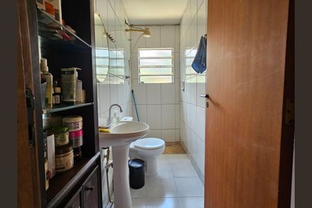 Casa à venda com 450m², 3 quartos e sem vagaBanheiro de serviço