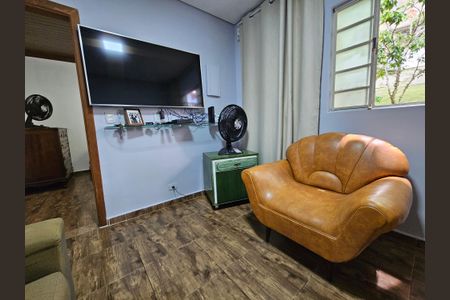 Sala de casa à venda com 3 quartos, 450m² em Vila das Belezas, São Paulo
