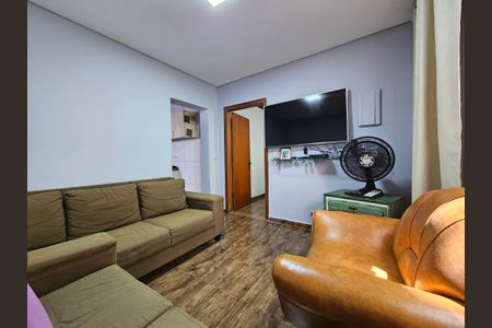 Sala de casa à venda com 3 quartos, 450m² em Vila das Belezas, São Paulo