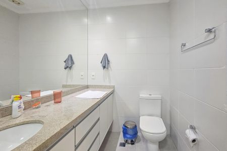 Apartamento para alugar com 179m², 3 quartos e 2 vagas Apartamento para alugar com 179m², 3 quartos e 2 vagasbanheiro da suíte