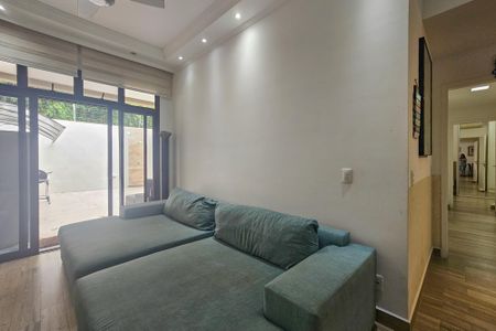 Apartamento para alugar com 179m², 3 quartos e 2 vagas Apartamento para alugar com 179m², 3 quartos e 2 vagasSala