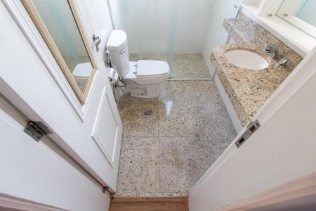 Apartamento à venda com 136m², 3 quartos e 3 vagas Apartamento à venda com 136m², 3 quartos e 3 vagasBanheiro Suíte 3