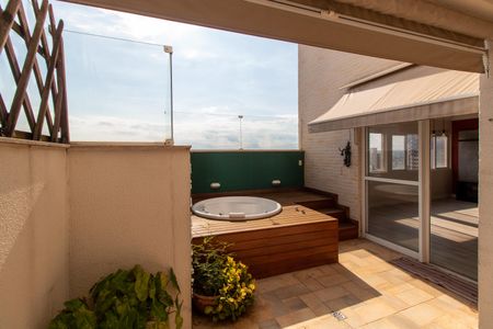 Apartamento à venda com 136m², 3 quartos e 3 vagas Apartamento à venda com 136m², 3 quartos e 3 vagasÁrea comum