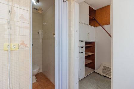 Área de Serviço de apartamento para alugar com 2 quartos, 100m² em Cerqueira César, São Paulo